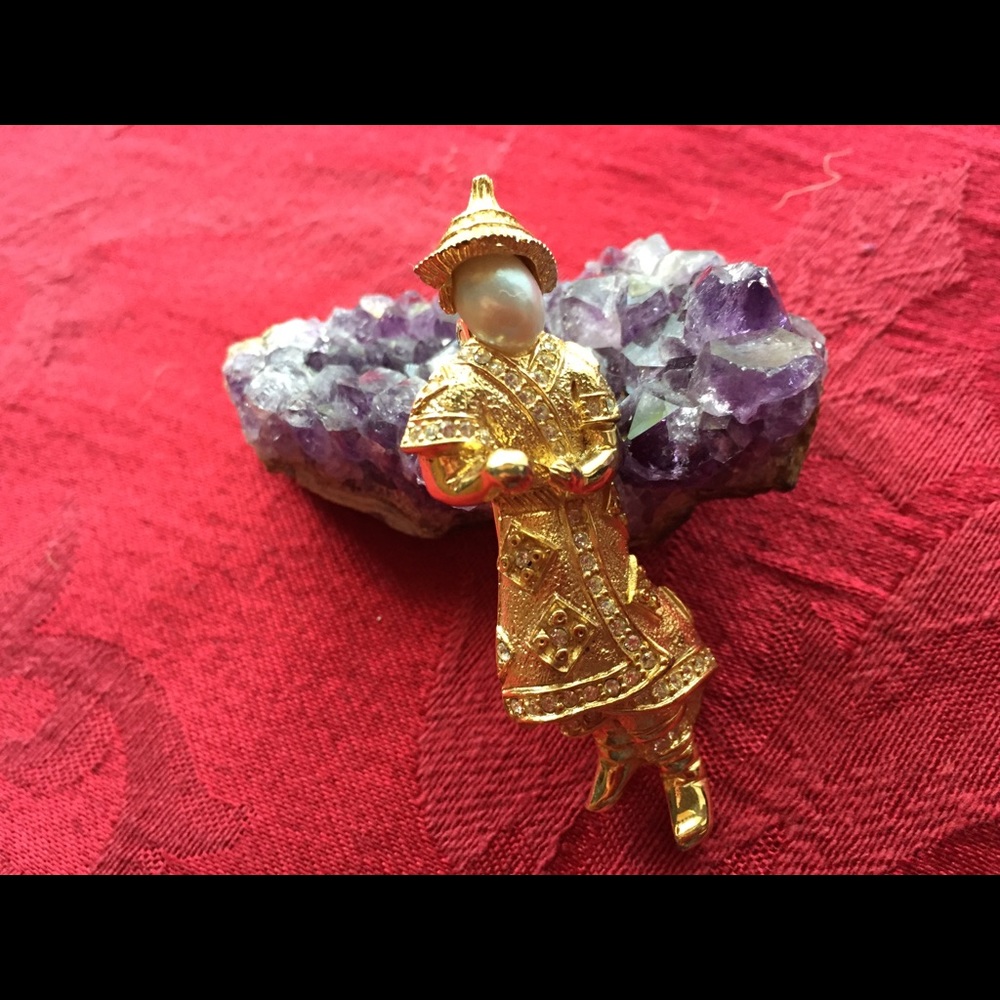 Chinese fighter pin